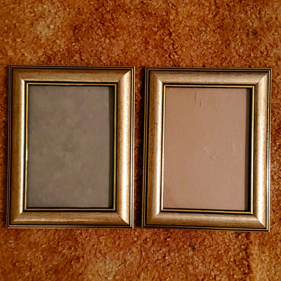 Set of 2 Brushed Gold Photo Frames - Picture 1 of 2